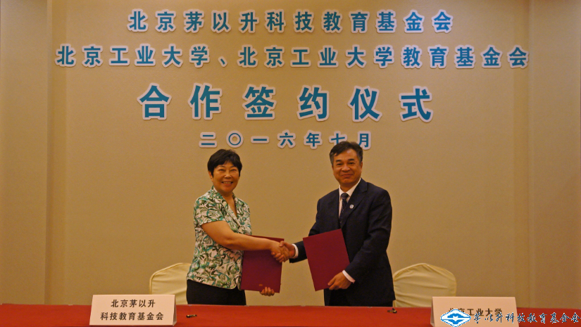 久久久精品国产亚洲成人满18免费网站