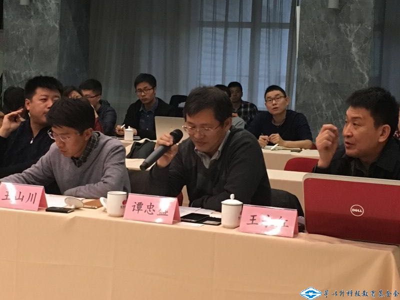 久久久精品国产亚洲成人满18免费网站