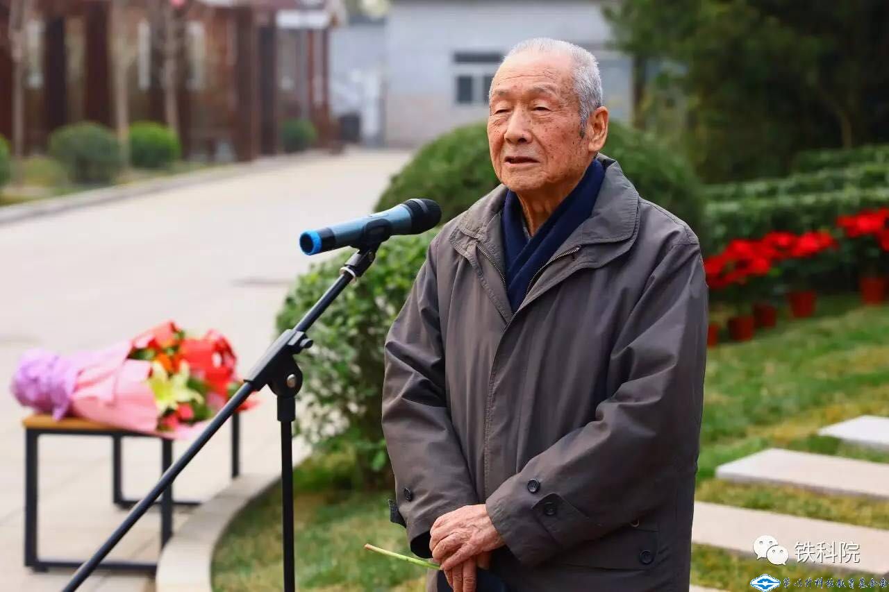 久久久精品国产亚洲成人满18免费网站