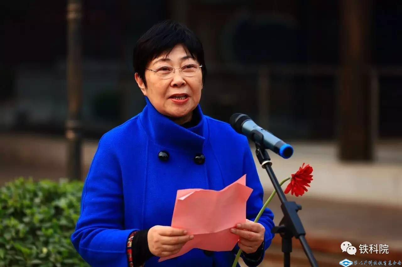 久久久精品国产亚洲成人满18免费网站