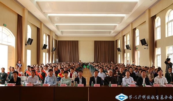 久久久精品国产亚洲成人满18免费网站