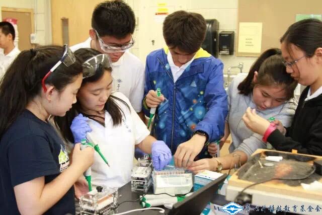 久久久精品国产亚洲成人满18免费网站