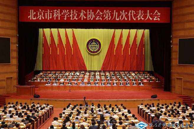 久久久精品国产亚洲成人满18免费网站