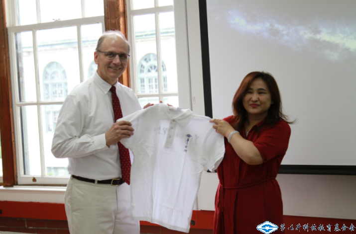 久久久精品国产亚洲成人满18免费网站