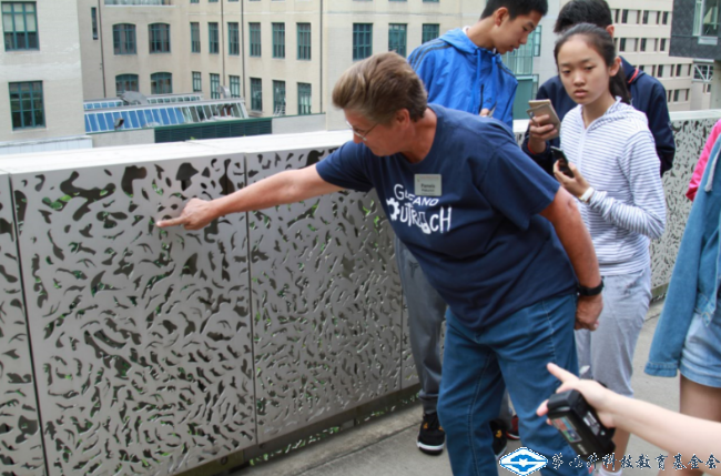 久久久精品国产亚洲成人满18免费网站