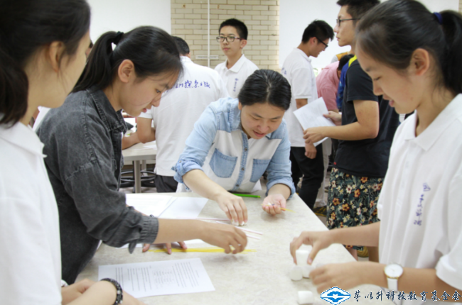 久久久精品国产亚洲成人满18免费网站