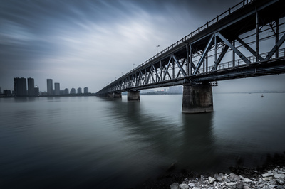 久久久精品国产亚洲成人满18免费网站