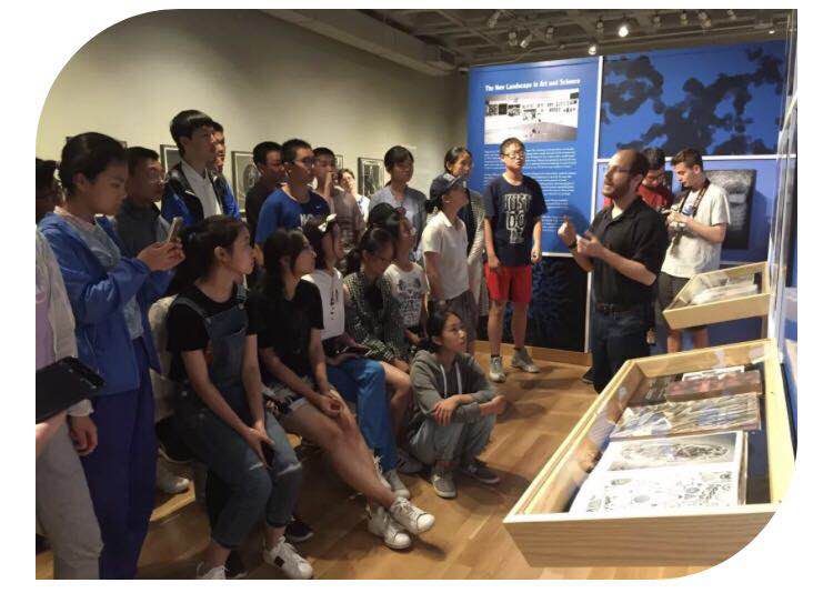 久久久精品国产亚洲成人满18免费网站