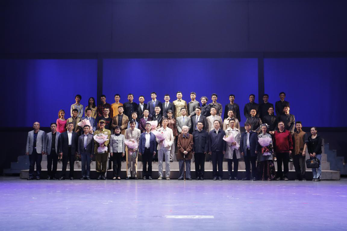 久久久精品国产亚洲成人满18免费网站